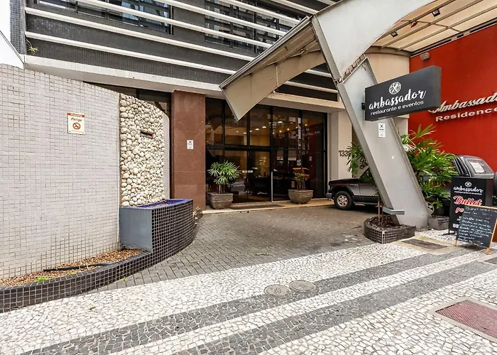 Apto-Flat Excelente Localizacao Centro-Batel - Somente Familiares