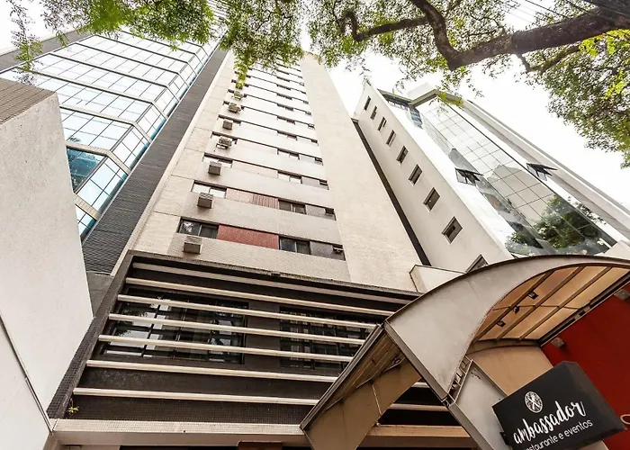 Apto-Flat Excelente Localizacao Centro-Batel - Somente Familiares