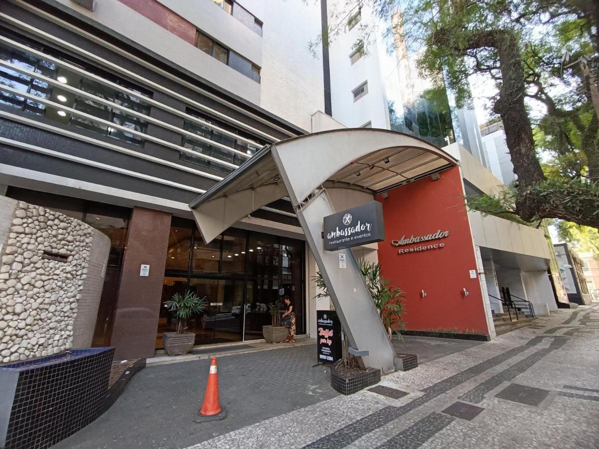 Apto-flat Excelente Localizacao Centro-batel - Somente Familiares Apartment *