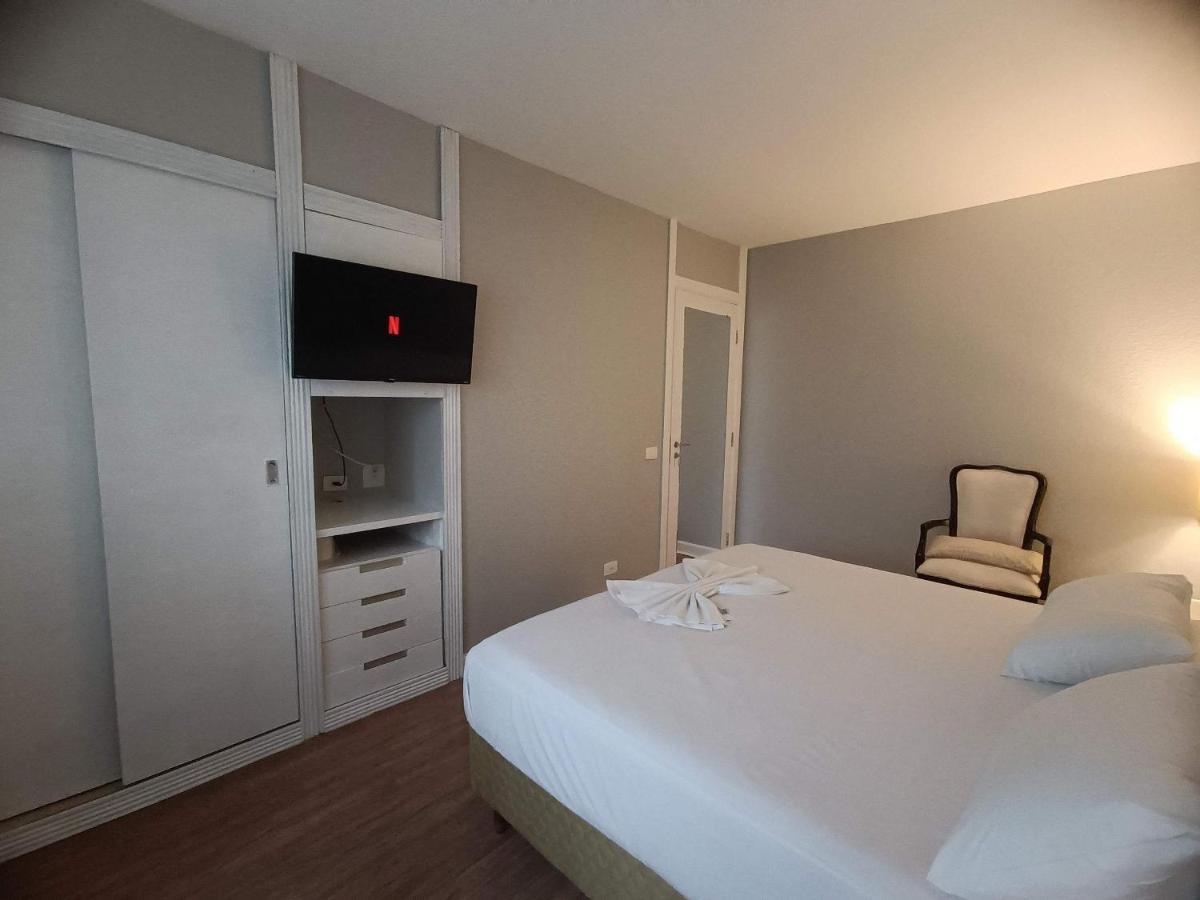 Apto-flat Excelente Localizacao Centro-batel - Somente Familiares Apartment Curitiba