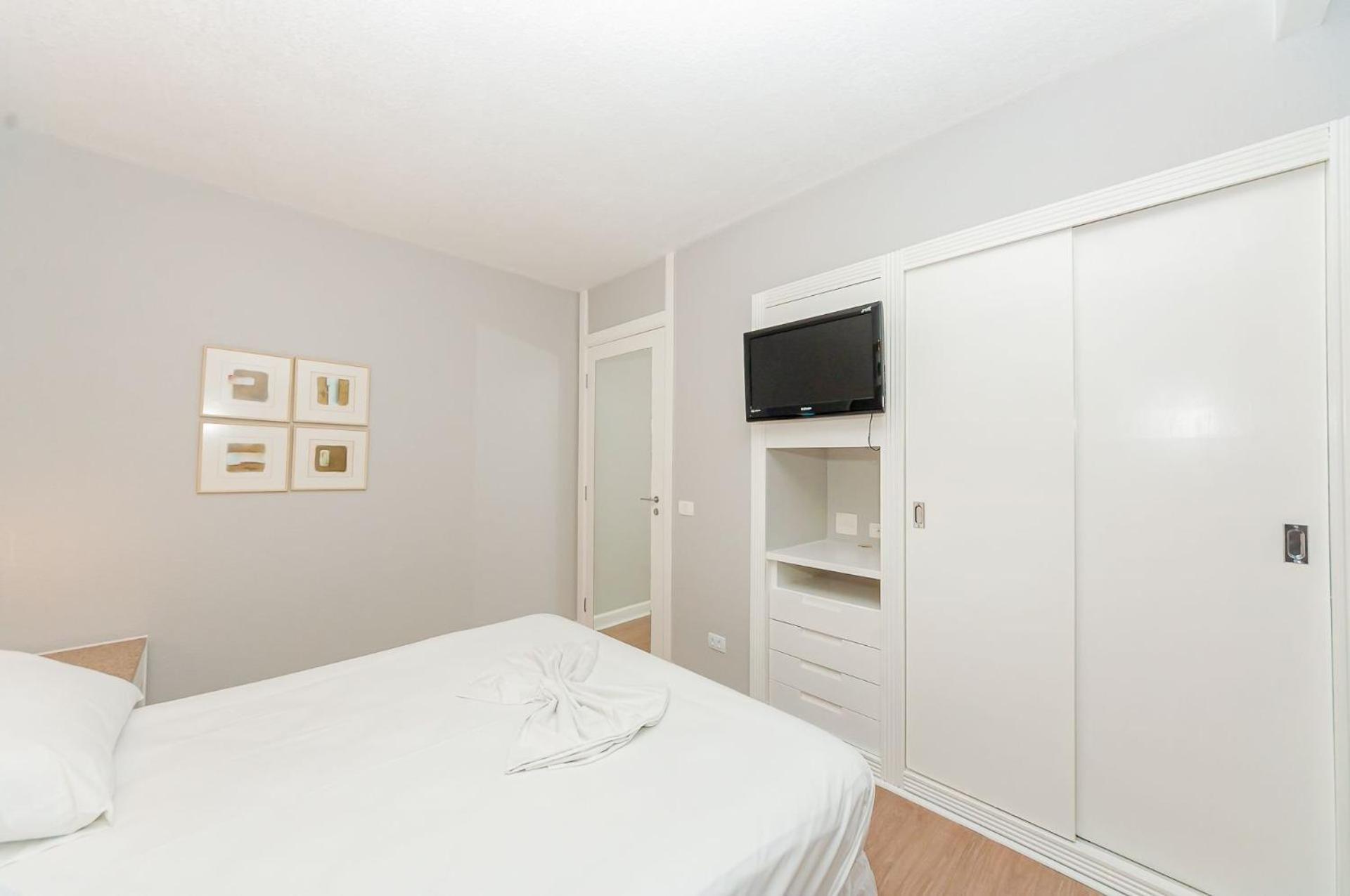 Apto-flat Excelente Localizacao Centro-batel - Somente Familiares Curitiba