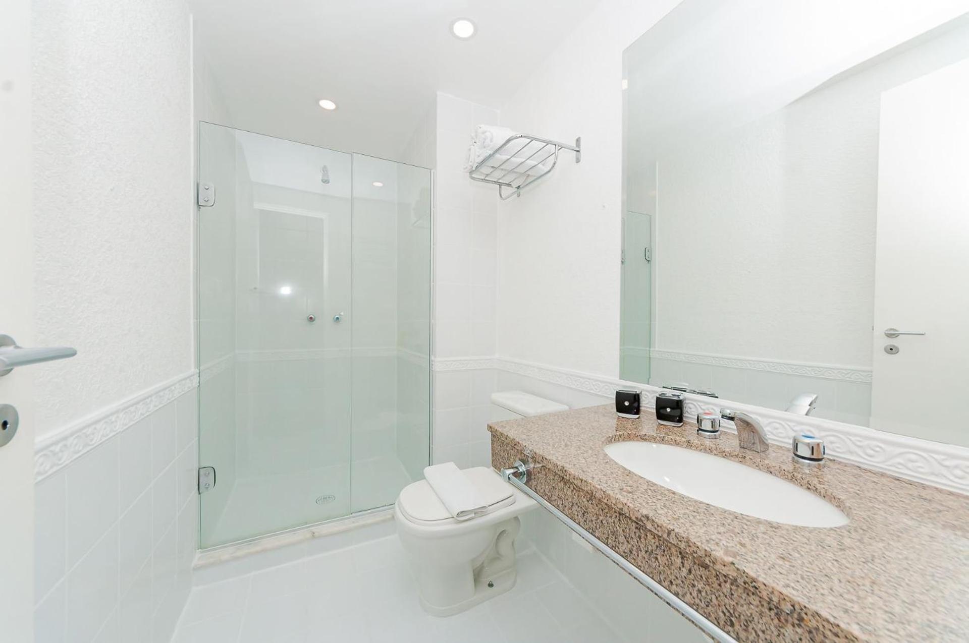 Apartment Apto-flat Excelente Localizacao Centro-batel - Somente Familiares *